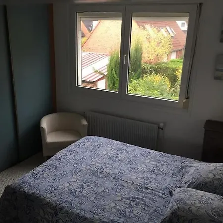 Charmante Maison De Avec Jardin Марк-ан-Барёль
